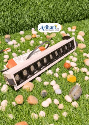 20W Lights For Office, Showroom In India For Ceiling Black And White Body 36° Angle