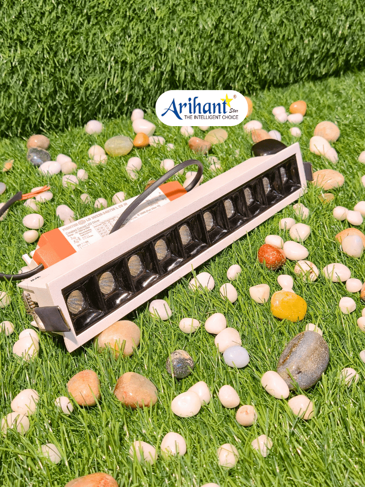 20W Lights For Office, Showroom In India For Ceiling Black And White Body 36° Angle 20W Lights For Office, Showroom In India For Ceiling Black And White Body 36° Angle